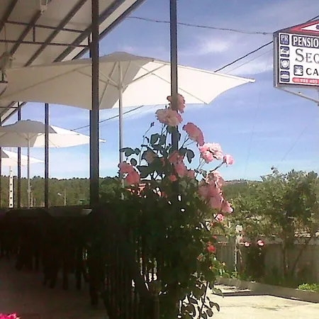 Sequeiros بيت ضيافة 2*