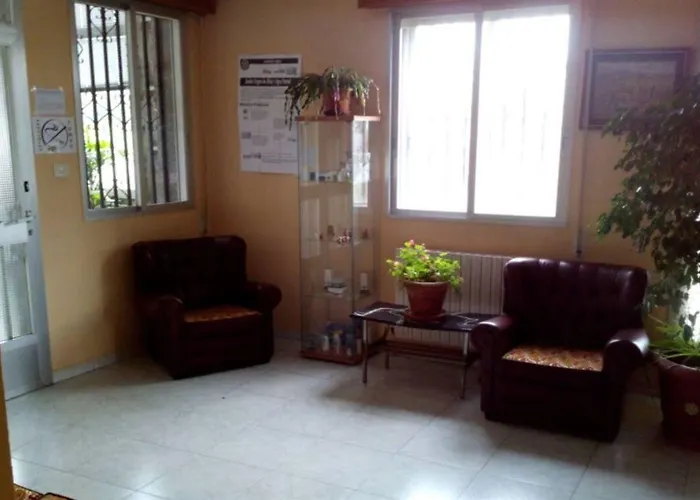 招待所 塞凯伊罗斯旅馆 San Ciprián de Viñas