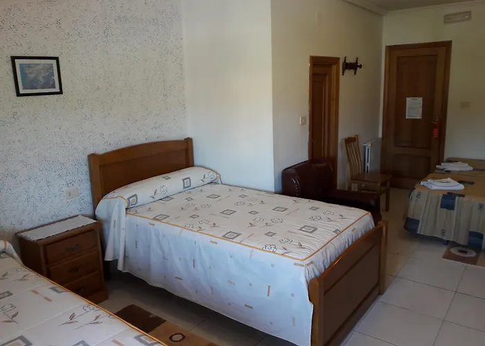 招待所 塞凯伊罗斯旅馆 San Ciprián de Viñas